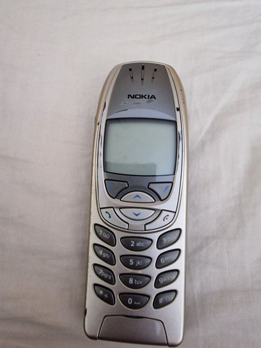 Мобилен телефон Nokia 6310i Отключен към всички оператори