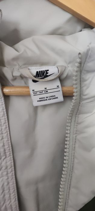Geaca originala firma Nike,unisex.