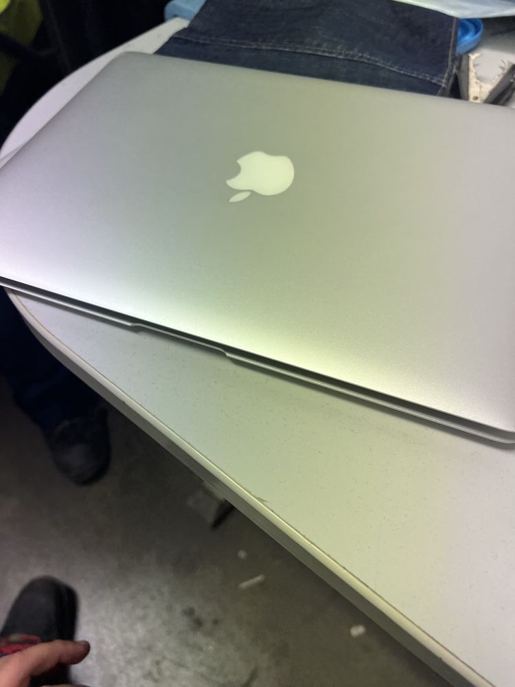 Apple MacBook Air
