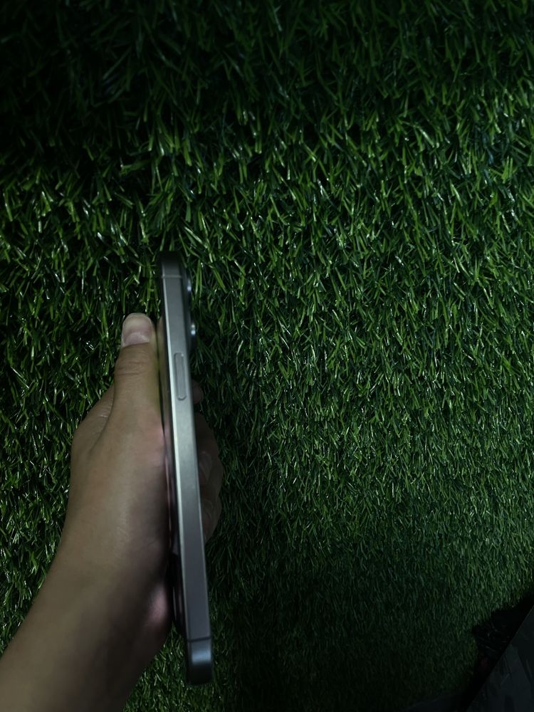 Iphone 15 pro max sotiladi