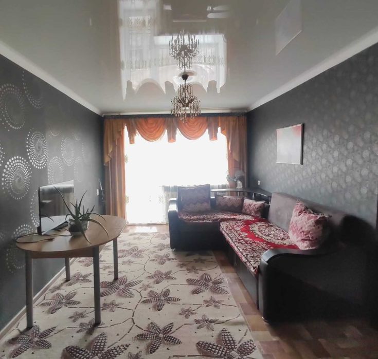 Продаю 3х комн. квартиру с ремонтом на 2 микрорайоне.