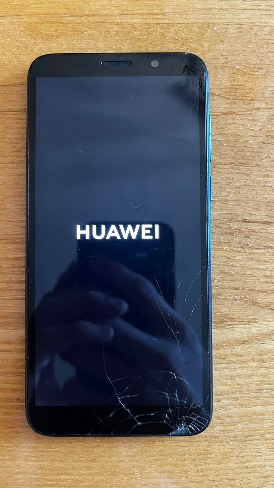 Huawei y5p работает