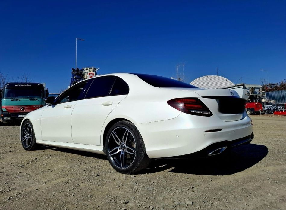 Mercedes-Benz E 220D AMG 2016