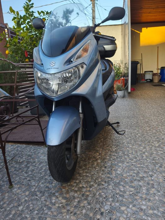 Suzuki burgman 125 înmatriculat , stare foarte bună