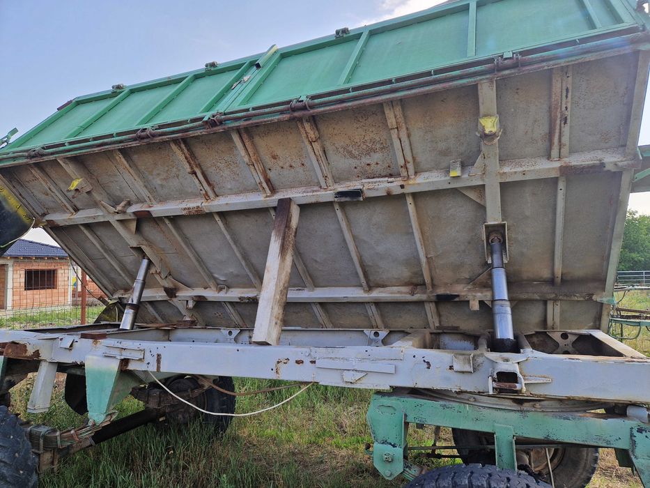 se vinde remorci de 8 tone  satre buna de functionare