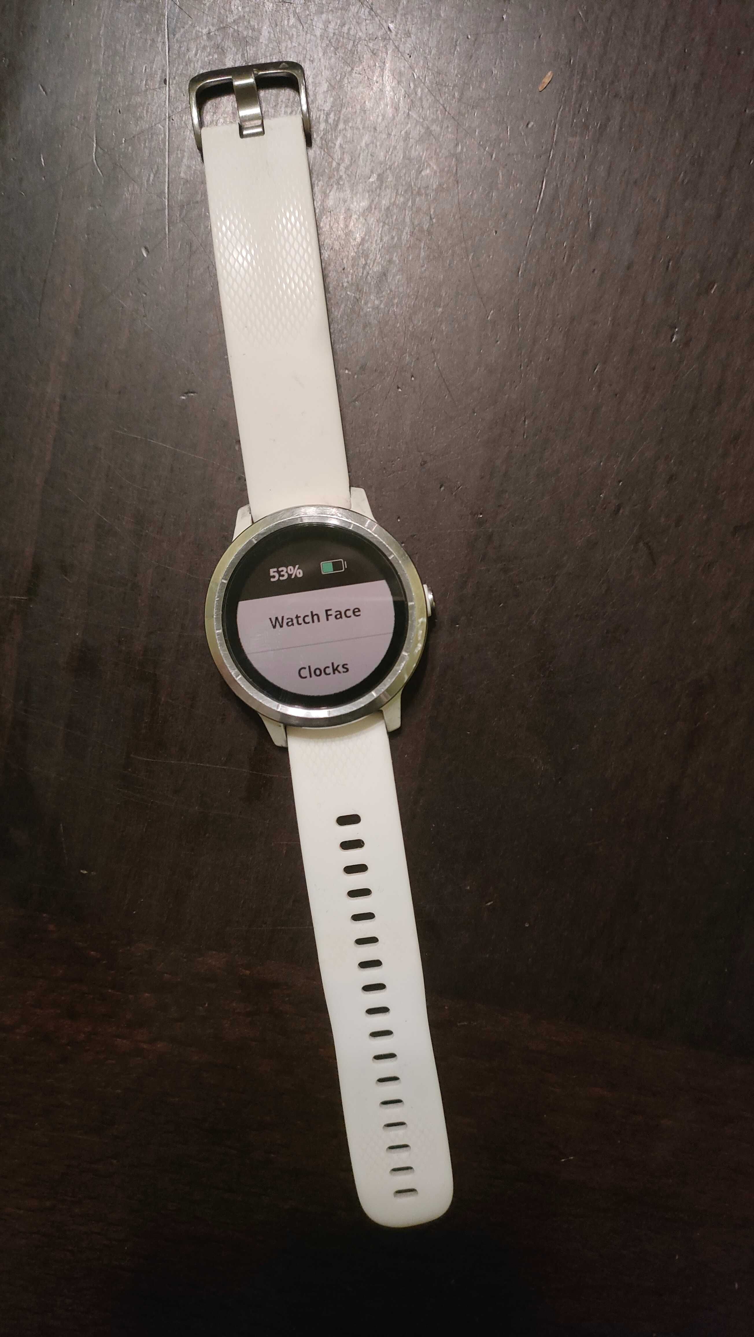 Смарт часовник garmin vivoactive 3