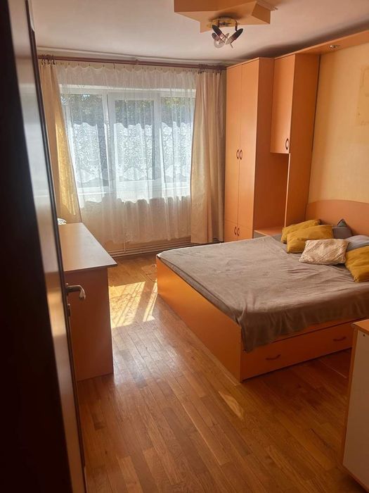 Apartament 2camere de inchiriat.