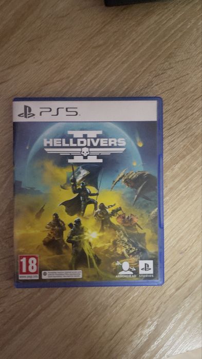 Продам диск с игоой Helldivers 2 б/у