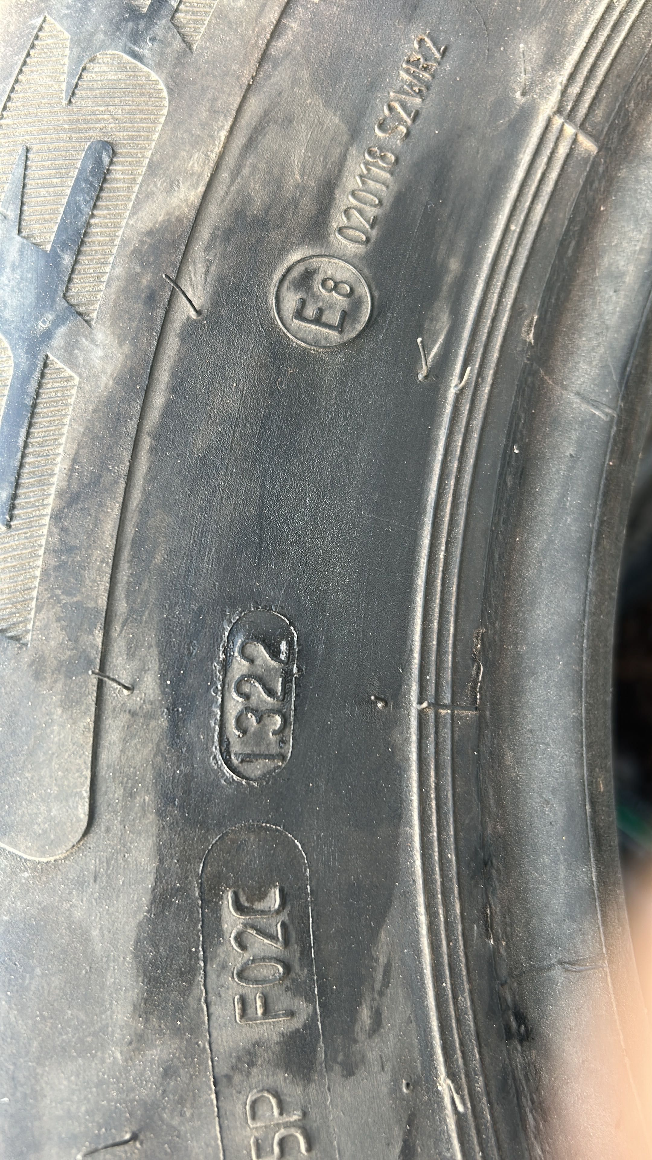 235/75 R17,5  (143/141)  год1322