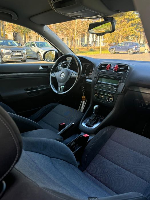 Vând wolkswagen Golf 6 2011