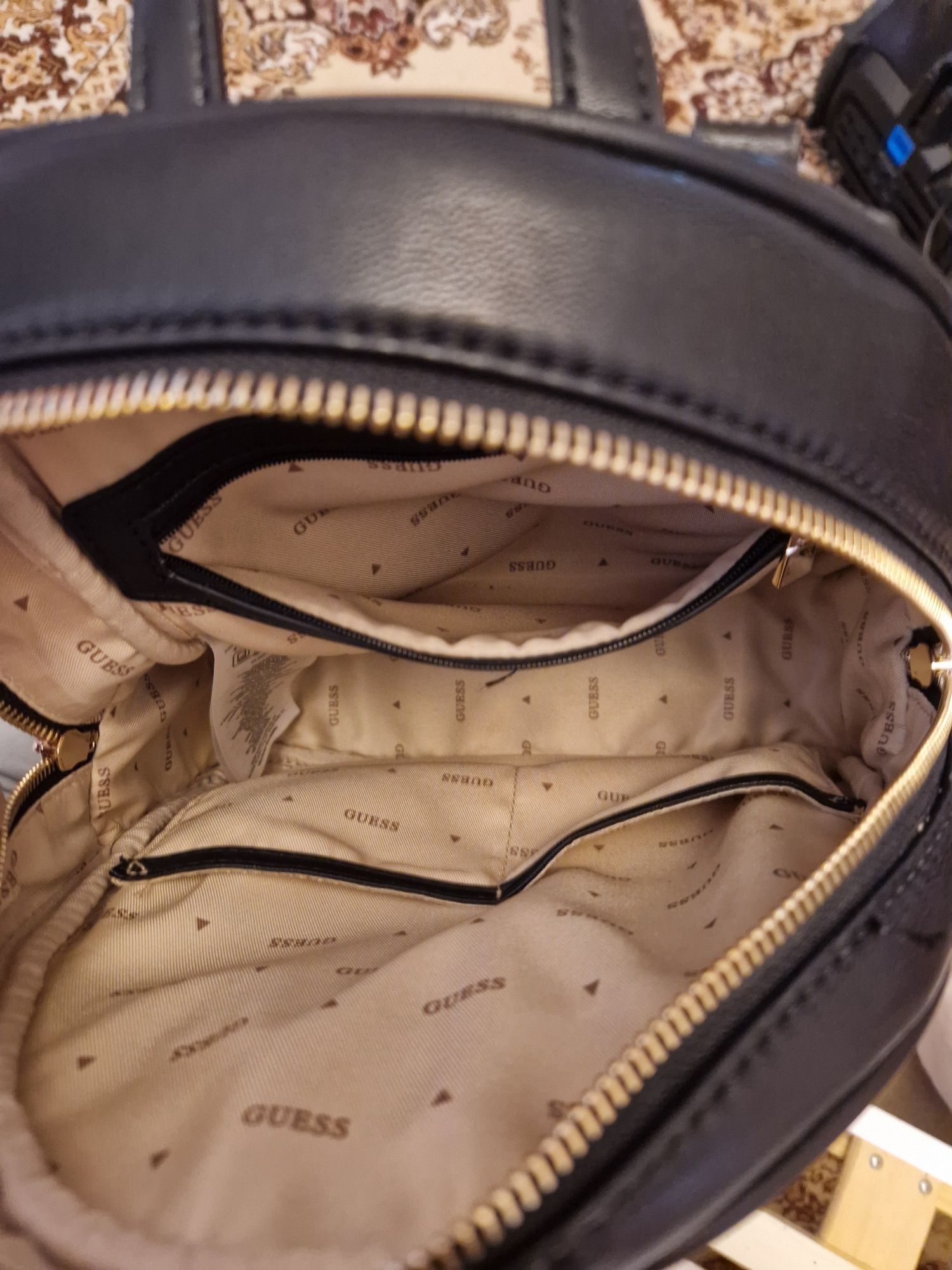 Чанта оригинална Guess