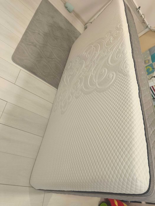 Премиум Матрак Sealy Hybrid Style и подматрачна рамка 200х80см
