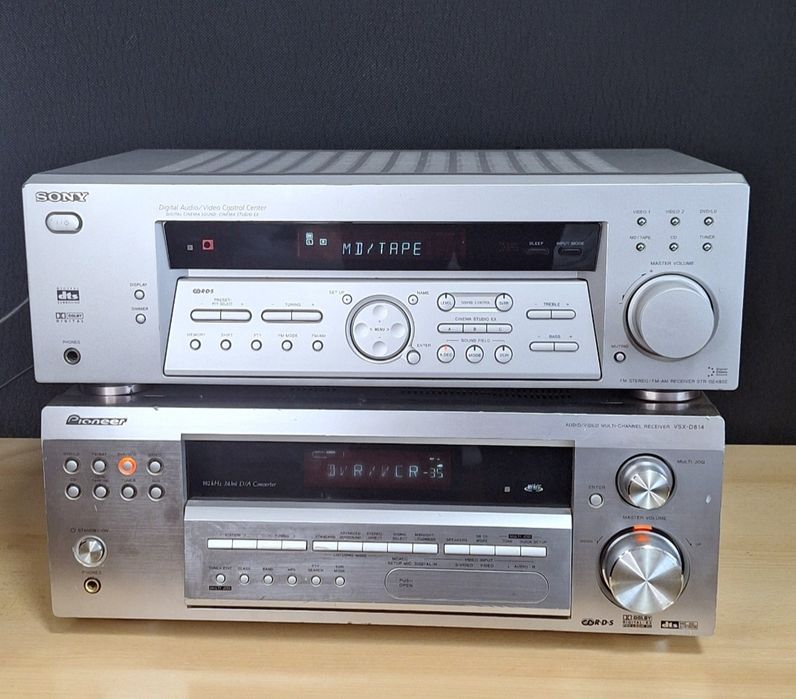 receiver Pioneer  si Sony
