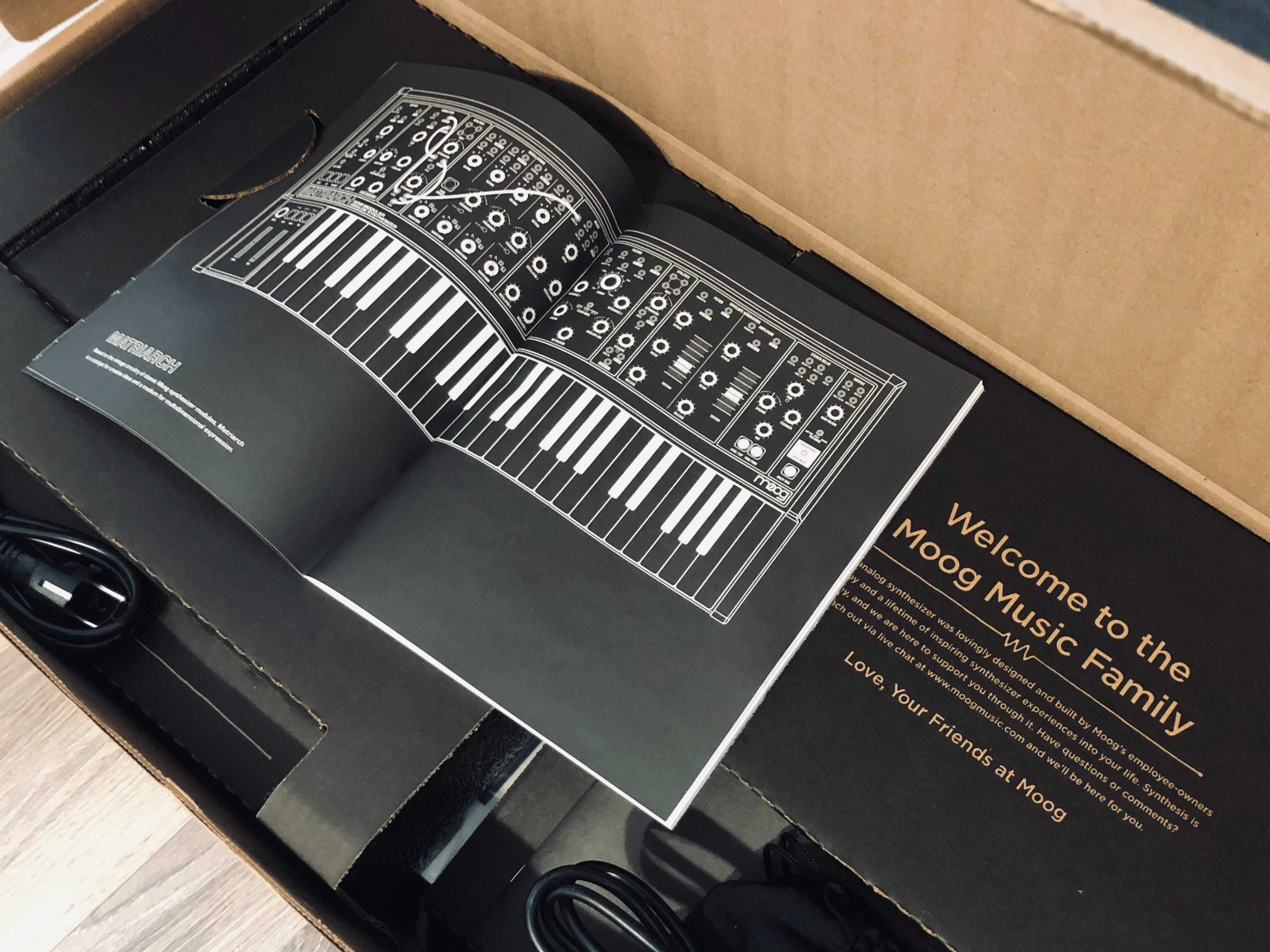 Sintetizator MOOG Matriarch (Dark Edition)