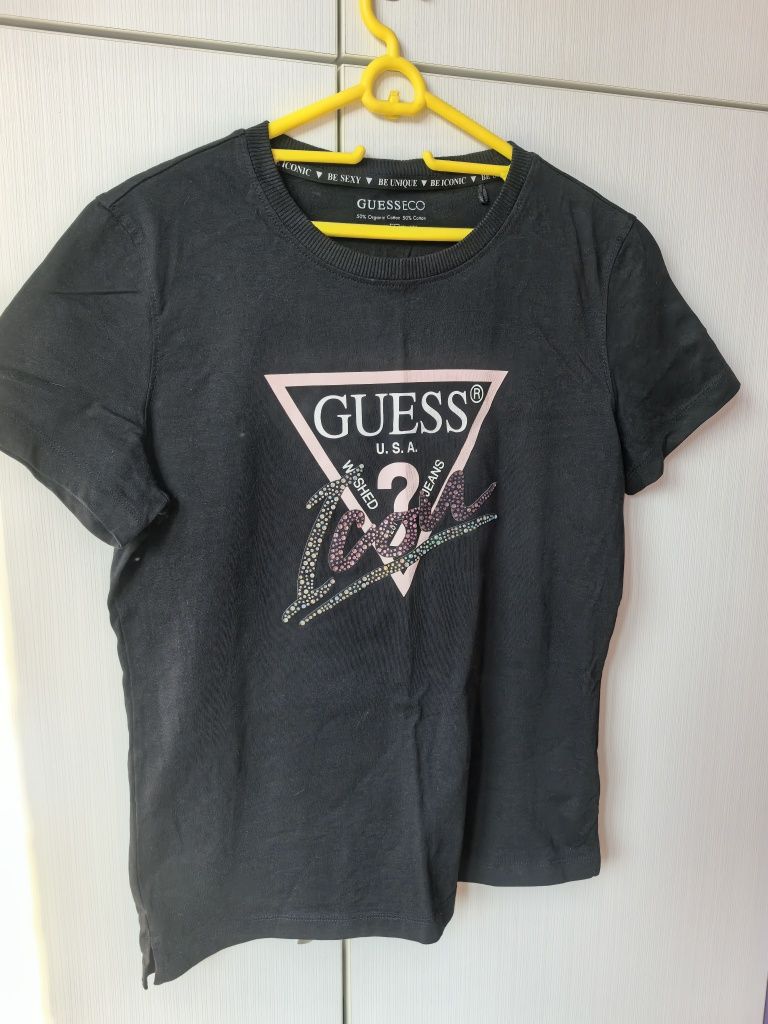 тениска и блуза Guess
