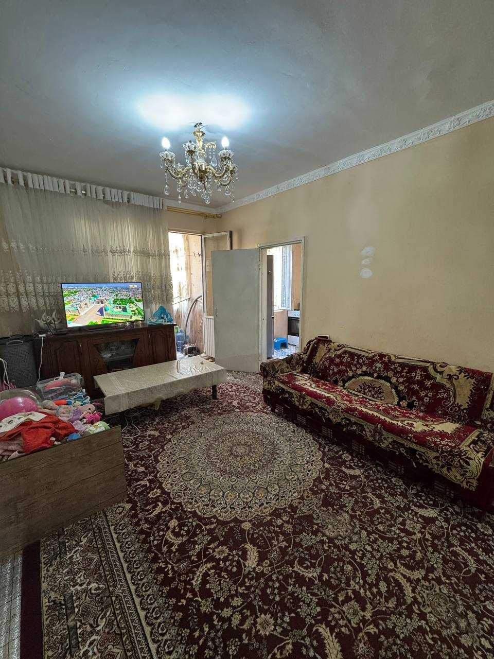 СРОЧНО !!! Продается квартира в Мирабаде 2/2/4 ( 50 кв/м ) Куйлюк 1