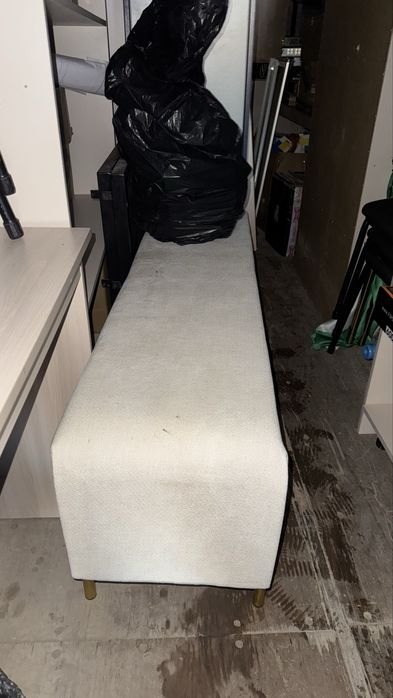 Столы шкафы.