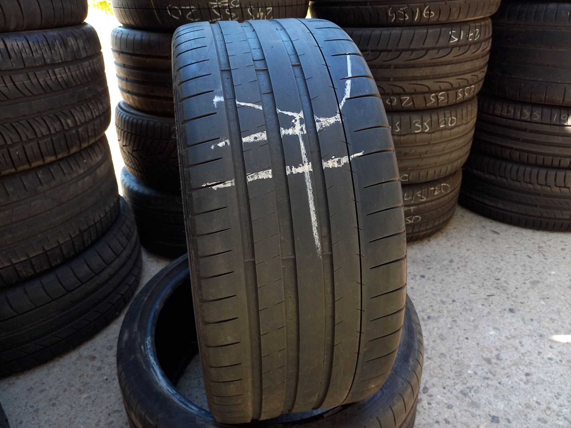 1xAnvelopa second vară 265 35 R21 Michelin 2018