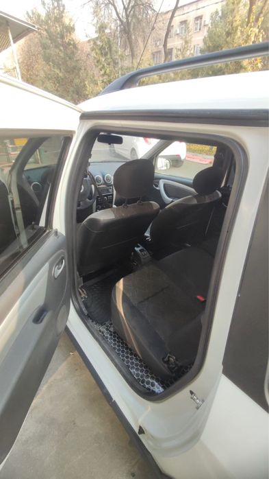 Laba largus Sotiladi