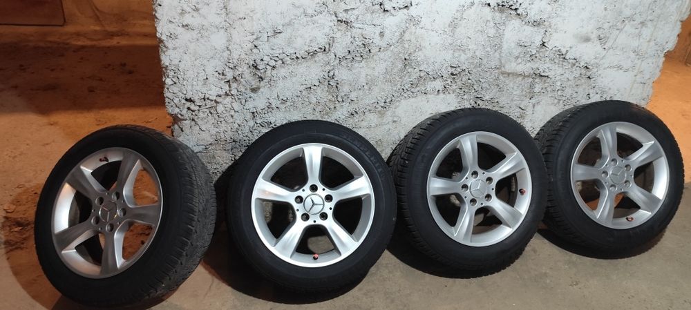 Vând jante Mercedes r 16 original c w 203