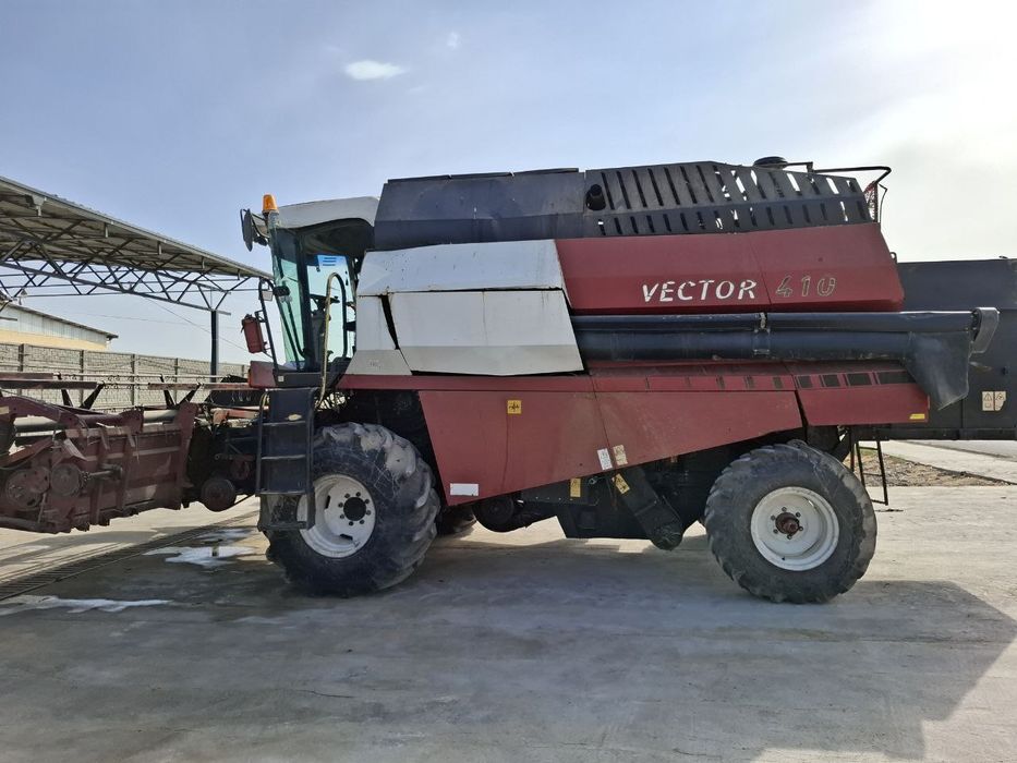 Kombayn VEKTOR 410