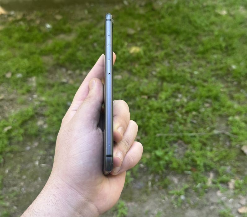 Iphone 8 Plus 64gb Xolati ideal yomkst 77 Hama joyi ishlid ayb yoq