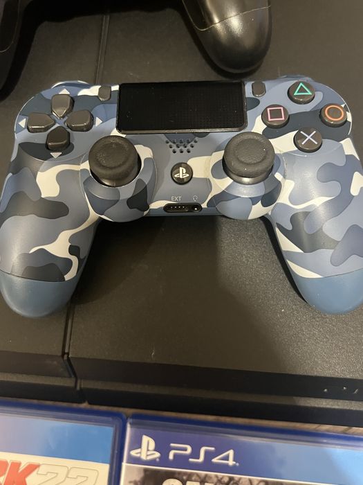 Ps4 standard edition 864GB с ИГРИ ПОДАРЪК