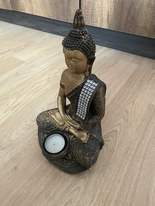 Декорвтивна статуетка