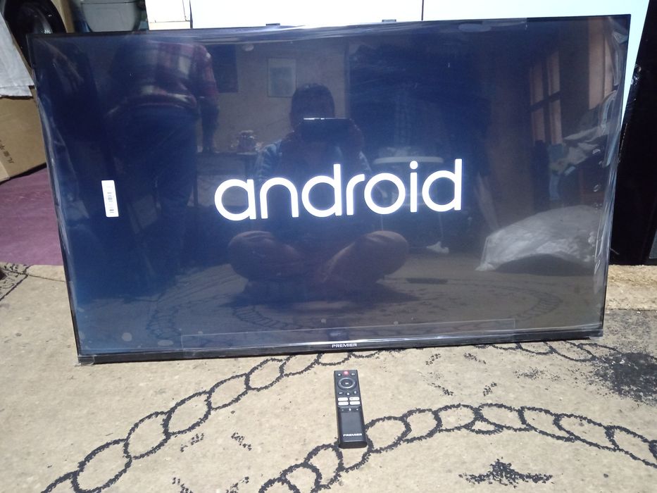 Продам телевизор смарт 43 новый