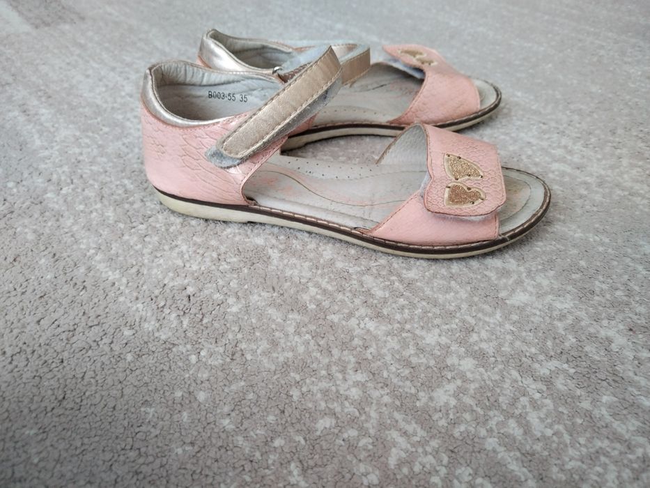 Încălțăminte fete.