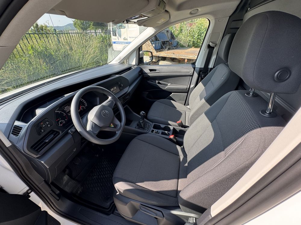 VW Caddy 1.6 din 2021 , 75000 km ,impecabila, unic proprietar TVA