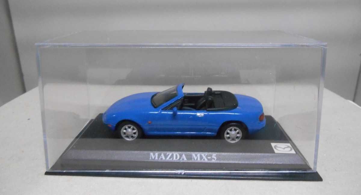 Колекционерска количка Mazda MX-5 Miata (NA) в мащаб 1:43 на Del Prado