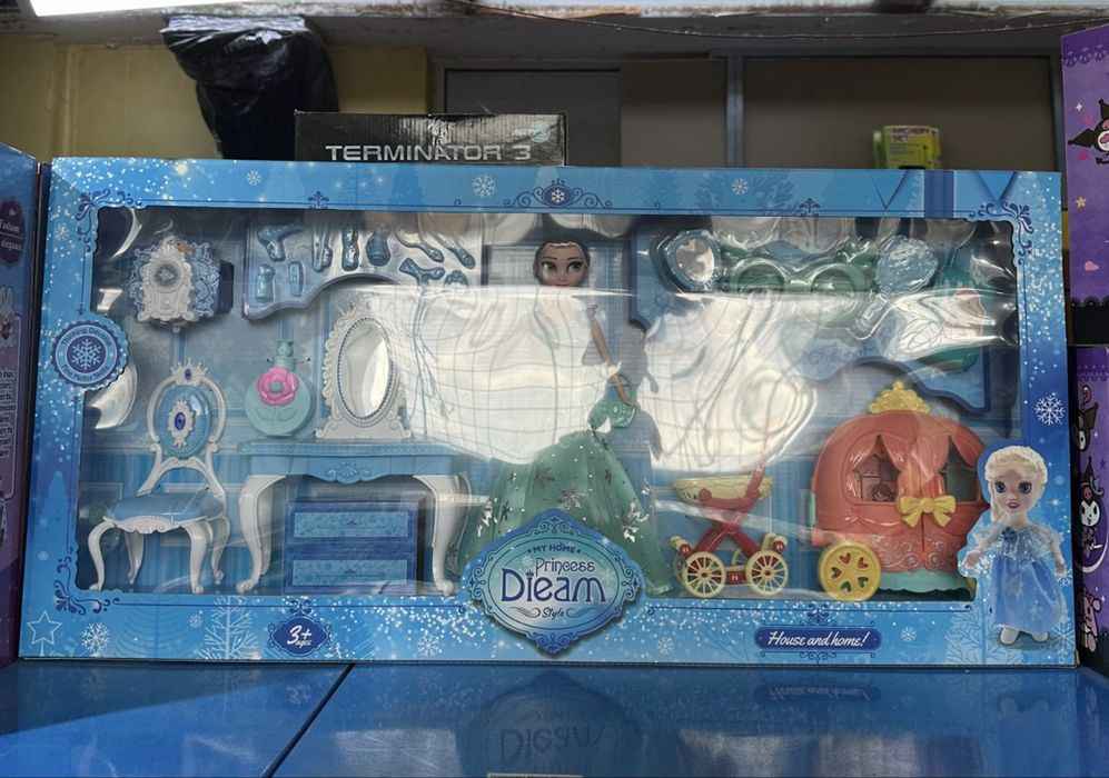 Голям комплект Елза от „Замръзналото кралство" с каляска, мебели и акс