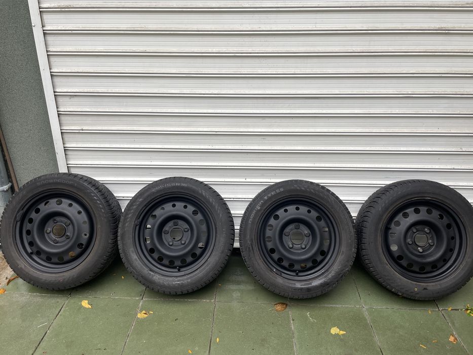 Зимни Гуми  с джанти 205/55/16  5х114,3