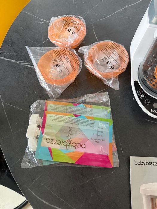 Baby Brezza Food Maker Deluxe in GARANTIE