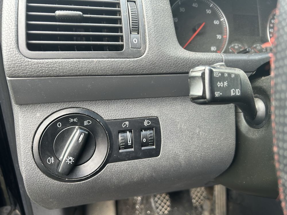 на части Touran 1.6 8v