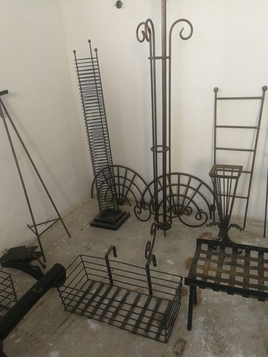 Piese din fier forjat masiv lucrate manual