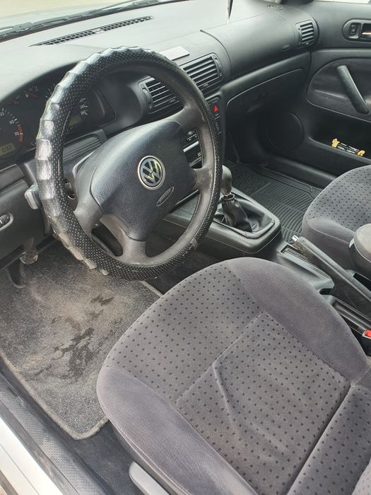 ФОЛКСВАГЕН Пасат комби 1.8