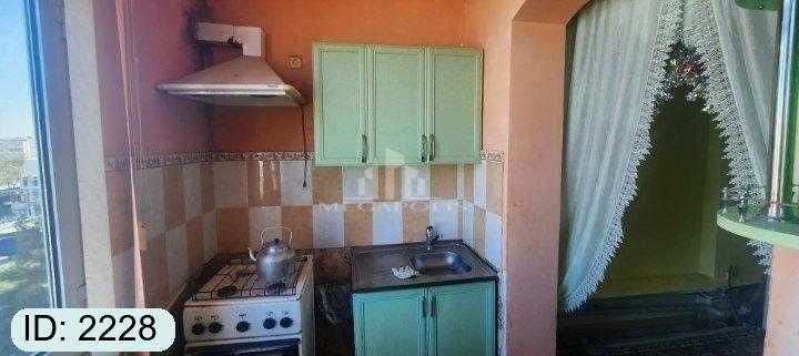 Dinamo bozorcha tarafda 2 xonali tayyor kvartira sotiladi №2228