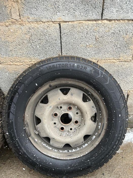 Продам пара шины 185,70,Р14