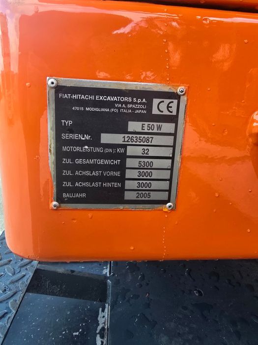 Vand miniexcavator Fiat Hitachi de 5 tone pe roti