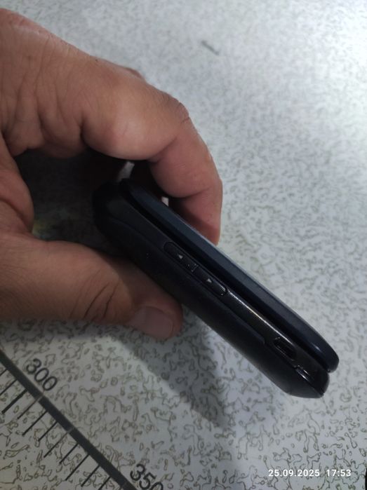 Telfon sotiladi xolati yaxshi