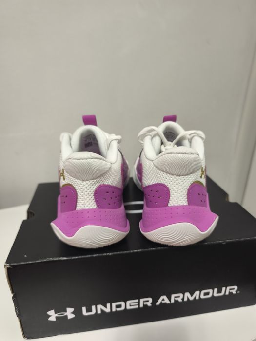 Adidași Under armour/Noi