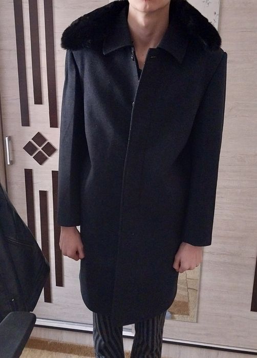 Мужское пальто . Размер L