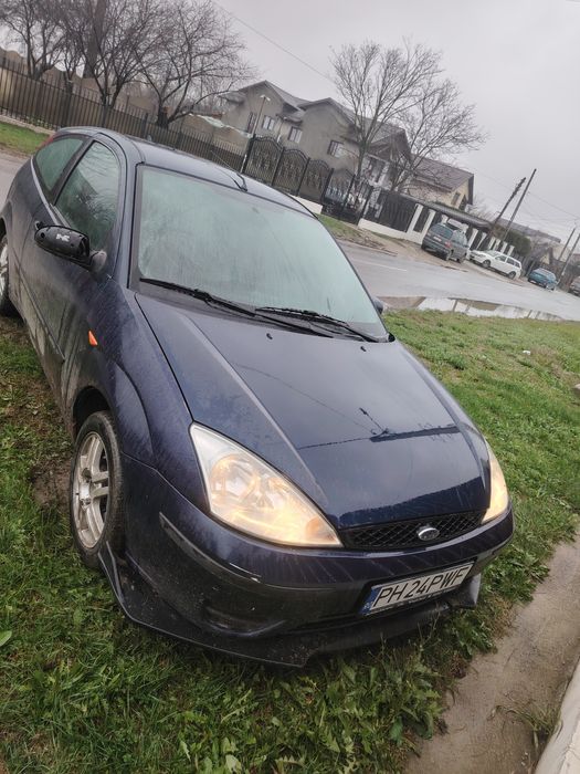 Vând Ford focus 1.6 benzina