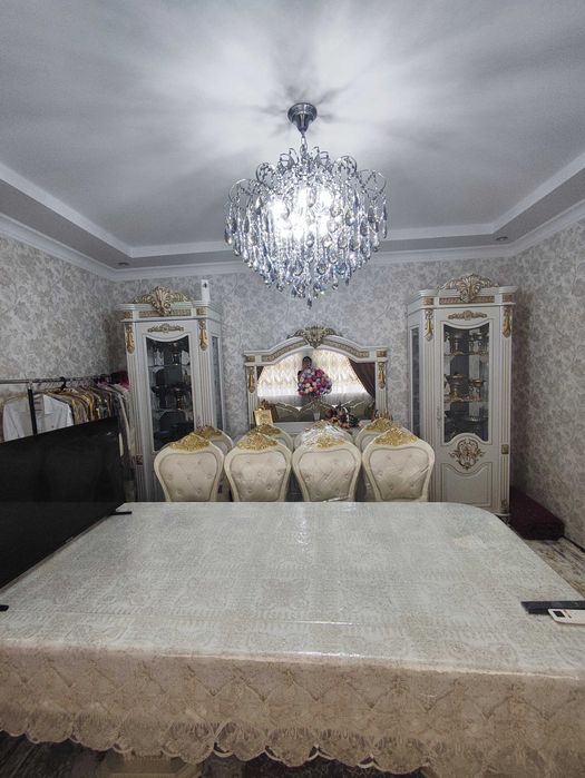 продается 5-комнатный дом со всеми удобствами. 1,8 сот;