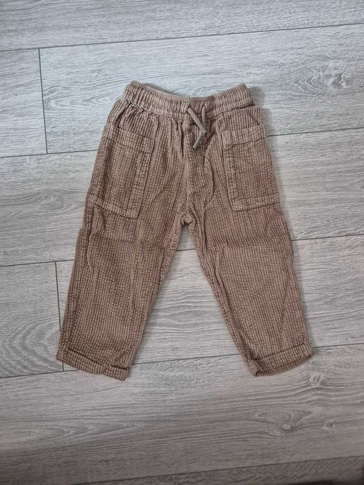Pantaloni Zara [98]