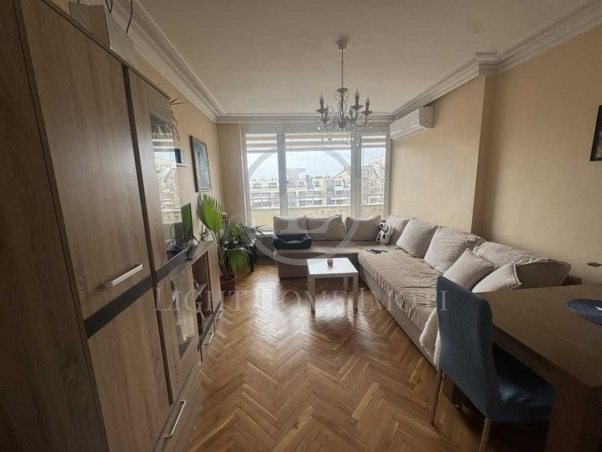 Продава се Многостаен апартамент в Пловдив, Мараша - 100 кв.м за 2190 €/кв.м - Снимка #1