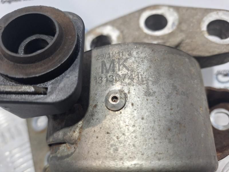 Suport motor dreapta Opel Corsa D 1.0i 66 KW ; 1.0i 85 KW; 1.2 LPG 63