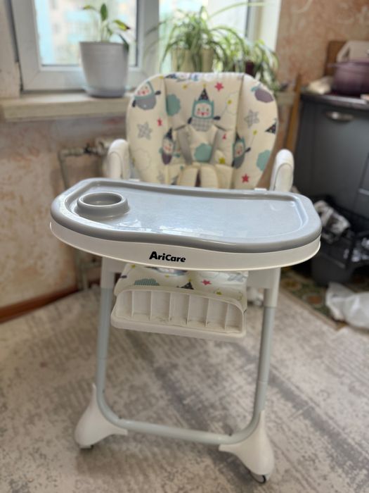 Детский стульчик для кормления Ari Care